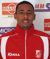 Veja o que lucas praxedes praxedes (lucaspraxedes08) descobriu no pinterest, a maior coleção de ideias do mundo. Sao Jose Acerta Com Lateral Lucas Praxedes Para Segunda Fase Da Segundona Vale Do Paraiba Regiao Ge