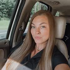 This strawberry reminds me of some character but I can't remember who.