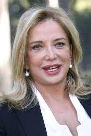 Dal 1995 è sposata con l'attore e regista ricky tognazzi, suo partner nella vita e anche sul set. Simona Izzo Movies Age Biography
