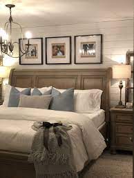 Modern Farmhouse Style Incorporates The Standard With The New Makes Any Space Incredib Master Bedroom Makeover Farmhouse Master Bedroom Farmhouse Bedroom Decor