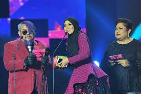 Hasbi rabbi siti nordiana amp ustaz shahrizan official music video. Nana Terkejut Anggap Rezeki Tewaskan Datuk Siti Nurhaliza Dan Ayda Jebat Entertainment Rojak Daily