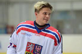 Pardubice sida) och tävlingssidor (nhl, shl och mer än 5 000 tävlingar från över 30 sporter världen. Juniorsky Hokej Matej Blumel Odchazi Do Ushl Odchovanec Facebook