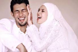 Terlebih sebagai wanita, anda pasti hanya bisa mencintai dalam diam atau cinta anda sering berakhir sebagai cinta bertepuk sebelah tangan. Doa Agar Pria Tergila Gila Pada Kita Dengan Cepat