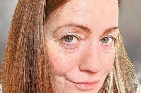 Donna Chisholm's Instagram, Twitter & Facebook