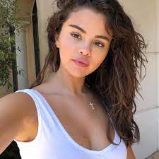 The 50 hottest celebrities who've posed for playboy. The Sexiest Female Celebrity Selfies Of 2019 Popsugar Celebrity