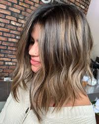 It is characterized by higher levels of the dark pigment eumelanin and lower levels of the pale pigment pheomelanin. 22 Stunning Long Bob Hairstyles Stylesrant