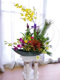 お正月用フラワーアレンジの投稿画像 by 合歓の木さん 花のある暮らしとお正月アレンジと m family 2020月12月26日 greensnap グリーンスナップ お正月アレンジ フラワーアレンジ 花瓶の花