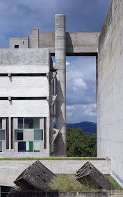 Couvent Saint Maria De La Tourette Eveux Sur L Arbresle France Le Corbusier Photo C Cemal E Le Corbusier Architecture Le Corbusier Concrete Architecture