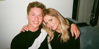 Candace helaine cameron bure was the youngest of four children, born in panorama city, los angeles, california to robert and barbara cameron. Candace Cameron Bure On Marriage Upcoming Hallmark Movie And Son S Wedding Plans