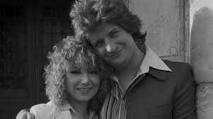 Marie myriam dont le double best of anniversaire 40 ans de carrière, regroupant ses plus grands succès, de l'oiseau et l'enfant à tout est pardonné un livre dans lequel elle évoque son parcours, mais aussi le premier homme de sa vie. Patrick Sebastien Pourquoi Marie Myriam Avait Elle Decide De Rompre Avec Lui Closer