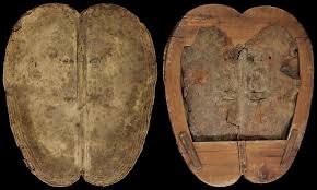 Moorish Shield Adarga 3rd Quarter Of The 15th C Kidney Shaped Leather Central Riser With Four Grooves Along The Borders T Arms And Armour Shield Moorish