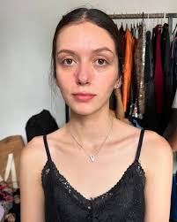 Bronze makeup look 🧡 Es perfecto para cualquier ocasión y resalta hermoso  en todas las pieles. Model: @cbvanessa_ Hair: @sofycocu . . . Citas DM  #makeupartist #makeup #bronzemakeup #maquillaje #maquillajeprofesional