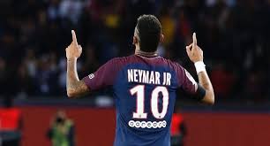 nejˈmaʁ dɐ ˈsiwvɐ ˈsɐ̃tus ˈʒũɲoʁ; Neymar Joins Maracana Walk Of Fame