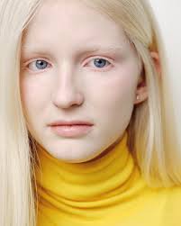 R I C H M O N D L A M 'Jess Cohen and Richmond Lam present their  collaborative portrait series that delves into the essence of their  subjects with a raw