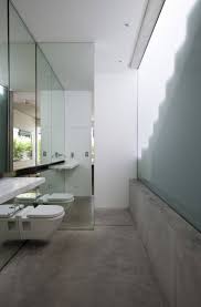 Modern House Design With Concrete Structures By Mck Architects Home Decorating Ideas Interior Salle De Bain En Beton Salle De Bain Minimaliste Beton Design