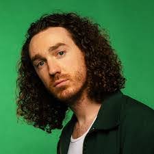 Heather Egolf's Instagram, Twitter & Facebook