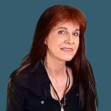 Elvira King's Instagram, Twitter & Facebook