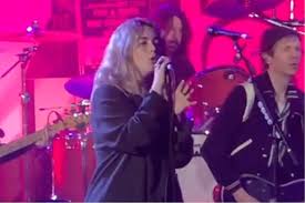 Nirvana on the other hand ceased to exist back in 94 after their singer died by suicide, which really is probably the true secret to their popularity. Dave Grohl Recruits Daughter For Partial Nirvana Reunion Show