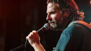 V novém zpracování tragického milostného příběhu narazí ostřílený muzikant jackson maine (bradley cooper) na mladou zpěvačku ally (lady gaga) a. Bradley Cooper Chysta Svuj Dalsi Film Po Zrodila Se Hvezda Fandime Filmu