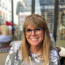 Cheri Oconnor's Instagram, Twitter & Facebook