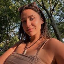 Brandi Starr's Instagram, Twitter & Facebook