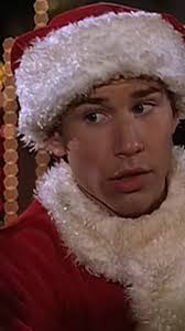 Sure, just go ahead and make yourself at home... . . . 🎥: I'll Be Home for  Christmas