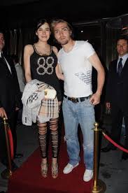 Check spelling or type a new query. Caner Erkin In Oglu Cinar A Kayyum Atanacak Asena Atalay A Harcama Denetimi Magazin Haberleri Ntv