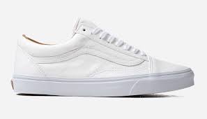 Updated with a leather outer + featuring a tonal colourway for a bold style. Step Up Vans Old Skool Premium Leather True White Dispo Facebook