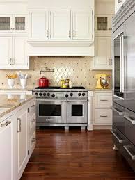 Daher muss sie nicht nur funktional sondern auch gemütlich und schick sein. Holzboden In Der Kuche 18 Stilvolle Designs Fur Jeden Geschmack