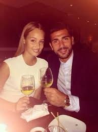 Consigli per mantenere le pelle giovane con rimedi naturali davvero efficaci. Namorada De Pelle Bela Modelo Hungara Vibra Na Rede Social Apos Gol Do Amado Bravo Meu Amor Esporte Extra Online