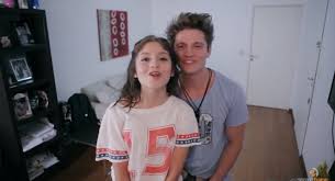 She is the daughter of lili benson and bernie benson, but was adopted by mónica and miguel valente at the age of 2. Karo Karol Sevilla Y Lionel Ferro Soy Luna Darling Couple