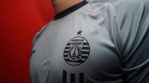 Inilah rekomendasi aplikasi desain baju terlengkap yang bisa kamu gunakan untuk membuat model baju terbaik. Protes Keras Jakmania Garis Keras Buat Apparel Juara Anggap Seenaknya Jual Produk Persija Jakarta Halaman 2 Tribun Jakarta