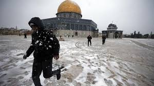 To understand its name, and its importance. Foto Pemandangan Masjid Al Aqsa Yang Diselimuti Salju