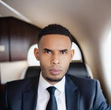 MADAXWEYNAHA Kenya ayaa beeraleyda Jaadka hadalkan u sheegay. “Waxaan  lahadlay Madaxweyneyaasha Soomaaliya, Jubaland iyo Somaliland, waxaan  kalahadlay qiimaha cusub ee jaadka iyo sidii suuq ballaaran loogu heli  lahaa jaadka aad u iib-geysaan