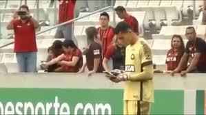 Santos dexterity png, transparent png. Santos E Punido Por Uso De Celular Em Campo E Nao Joga Pelo Atletico Pr Contra O Vitoria Atletico Pr Ge