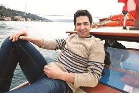 2018 yılında evlendiği eşi i̇dil fırat kimdir? Mert Firat Acteurs Et Actrices Turcs Photo 34383107 Fanpop