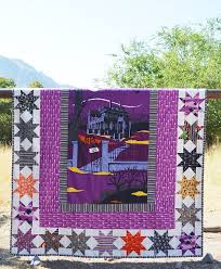 Haunted House Quilt With Free Pattern In 2020 House Quilts Quilts Halloween Quilts