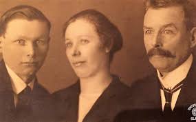 NOTEBOOK: DUMBARTON MAN WHO MADE HISTORY AS EUROPE'S LEADING FOOTBALL COACH 