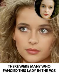 Alright, gear up for a little wrestling theory! I've been mulling over Toni  Storm lately, and seriously, she's absolutely crushing it. My two cents?  It's all because she's secretly a total throwback