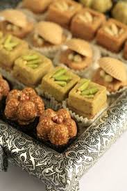 Patisserie Tunisienne Madame Hachicha Recherche Google Eid Cookies Recipe Bread Recipes Sweet Tunisian Food