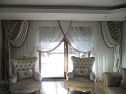 Ortama ferahlık ve şıklık kata bu tarzı kullanabilirsiniz. Kruvaze Perde Modelleri Ev Isyeri Ofis Perde Coskun Firma Istanbul Stor Perde Zebra Perde Coskun Jaluzi Dikey Akustik Perde Satis Online Firmasi