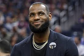 Nba gehälter von lebron james seit 2003. Frau Von Nfl Profi Bezichtigt Lebron James Der Untreue Stars Vol At