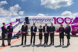 +36 690 900 555 (hungary & international). Wizz Air Wins Major Award From Airlineratings Airline Ratings