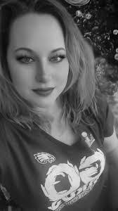 Amy Broten's Instagram, Twitter & Facebook