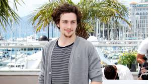 Age of ultron, but apparently that's not stopping him from talking all about it. Avengers 2 Kick Ass Star Aaron Taylor Johnson In Early Talks To Play Quicksilver Variety