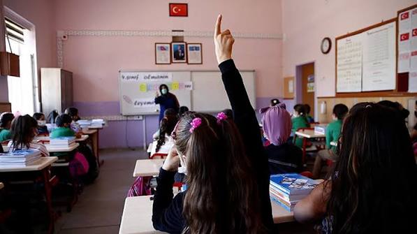 Bugün okullar tatil mi? İstanbul'da 27-28 Ekim'de okullar tatil mi? Valilik açıklaması ve hava durumu