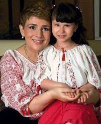 Последние твиты от oana sârbu (@oanasarbu). Romania MondenÄƒ 5 Vedete Care Au Adoptat Copii Divertisment Vedete Eva Ro