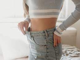Comment Rétrécir Un Jean Trop Grand : 6 Astuces Qui Marchent (Vraiment !) :  Femme Actuelle Le Mag