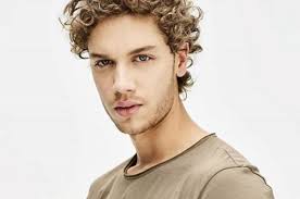 Juan Manuel Restrepo y su reto de interpretar a Erick en 'La reina del flow'