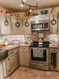 Diy Mini Wreaths For Your Kitchen Cabinets Farmhouse Christmas Decor Kitchen Cabinets Primitive Kitchen